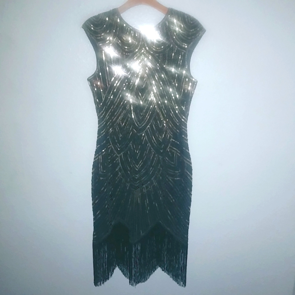 Fundaisy XL Flapper 20s Gatsby Midi Dress Sequins Fringe Capped Sleeves